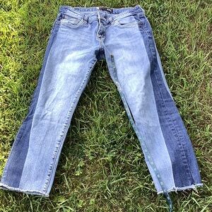 Kut from the Kloth Reese ankle straight leg Light and dark Wash size 6 Unique